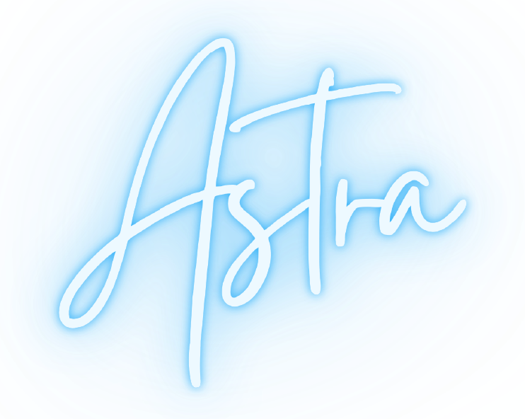 Logo del progetto Astra. È composto solamente dalla scritta "astra" con uno stile assimilabile alla scrittura a mano. Il corpo della scritta è di colore bianco, circondato da un alone effetto neon di colore blu e azzurro che sfuma verso l'esterno per dare un effetto luminoso.